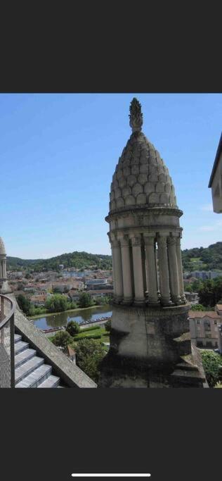 ペリグーBalcon Sur La Riviereアパートメント エクステリア 写真