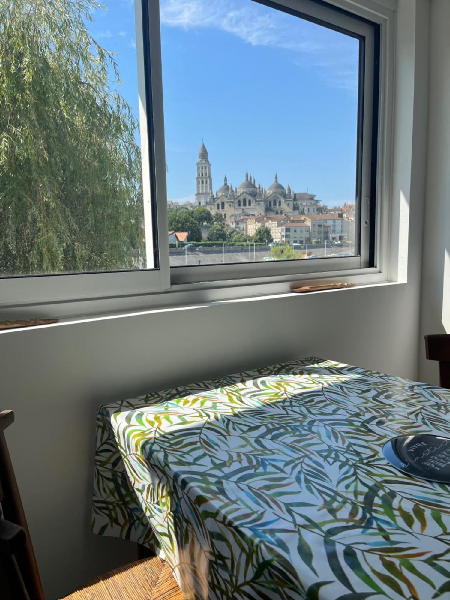 ペリグーBalcon Sur La Riviereアパートメント エクステリア 写真